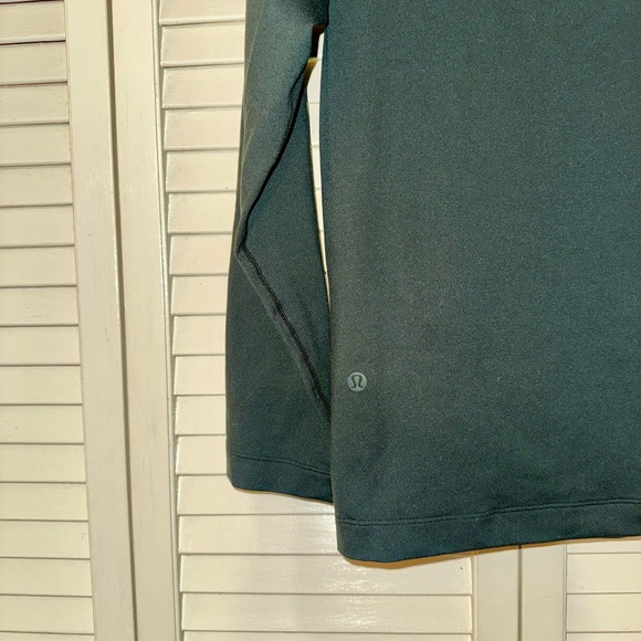lululemon athletica Forest Green Long Sleeve Shirt - Picture 5 of 7